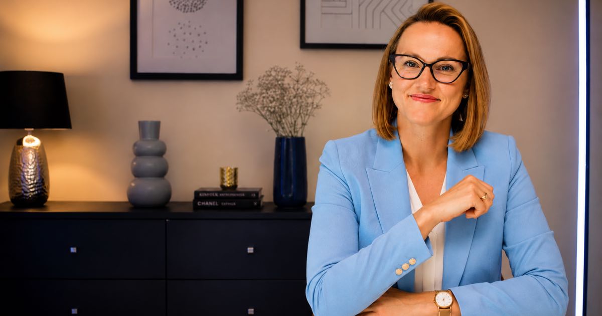 Ekspert kredytowy czy bank bezpośrednio – co się bardziej opłaca?